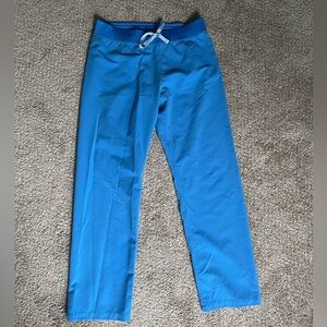 Figs Women’s Livingston Scrub Bottom in Capri Blue - size M - GREAT condition